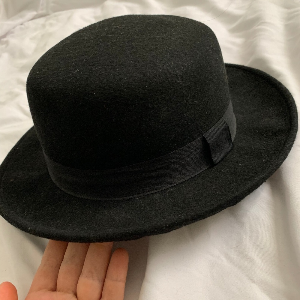 100% Wool Urban Outfitters Hat